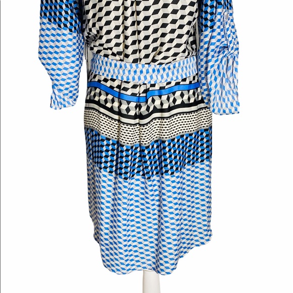 NWT**Gorgeous Belted Shirt Dress**Small - Picture 11 of 11